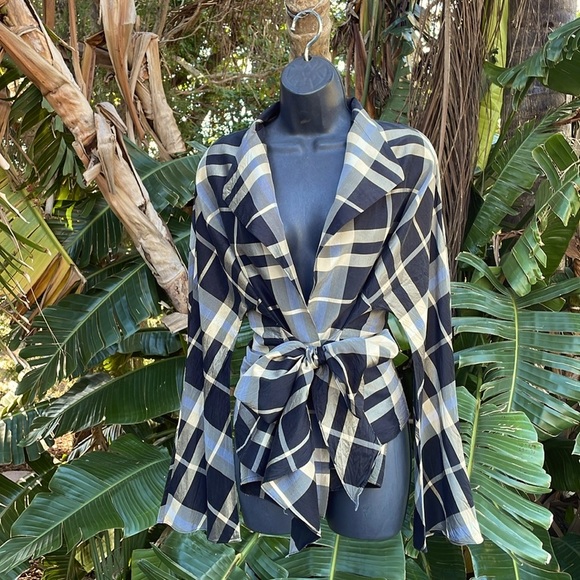 Jones, New York plaid Taffeta top or jacket with front bow - Picture 1 of 6
